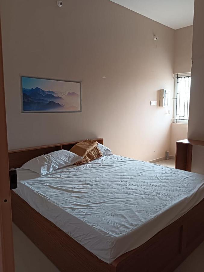 Surathi Enclave Standard Rooms Karumattampatti Ngoại thất bức ảnh